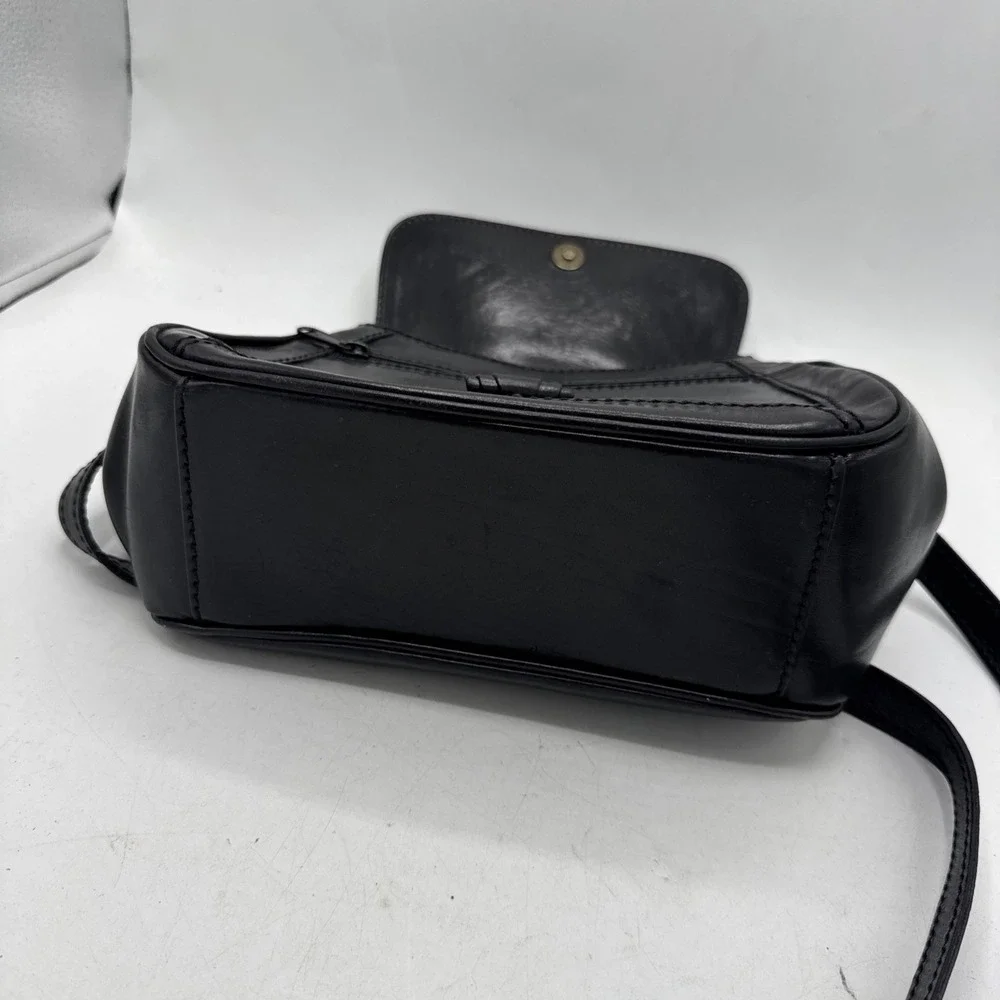 Vintage Gianni Conti Purse Black Leather Saddle Bag Crossbody